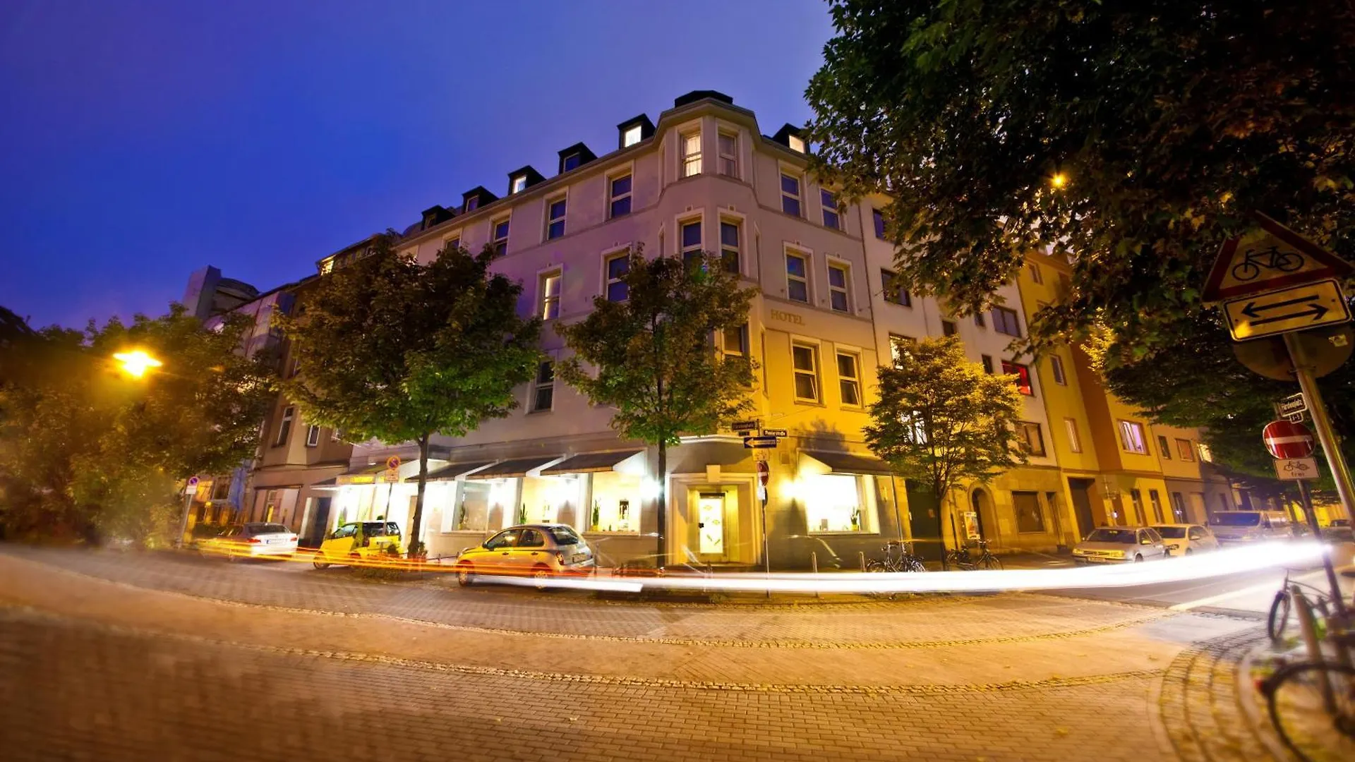 Hotel Maxim Düsseldorf City