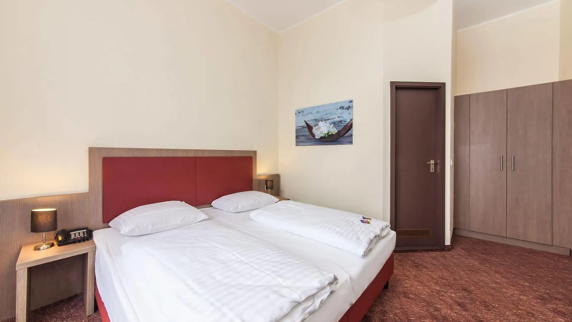 Hotel Maxim Düsseldorf City 3*,